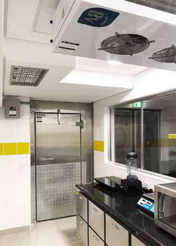 Porta giratória câmara fria